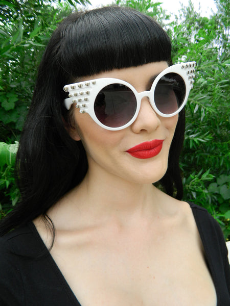 Starla Cateyes in White